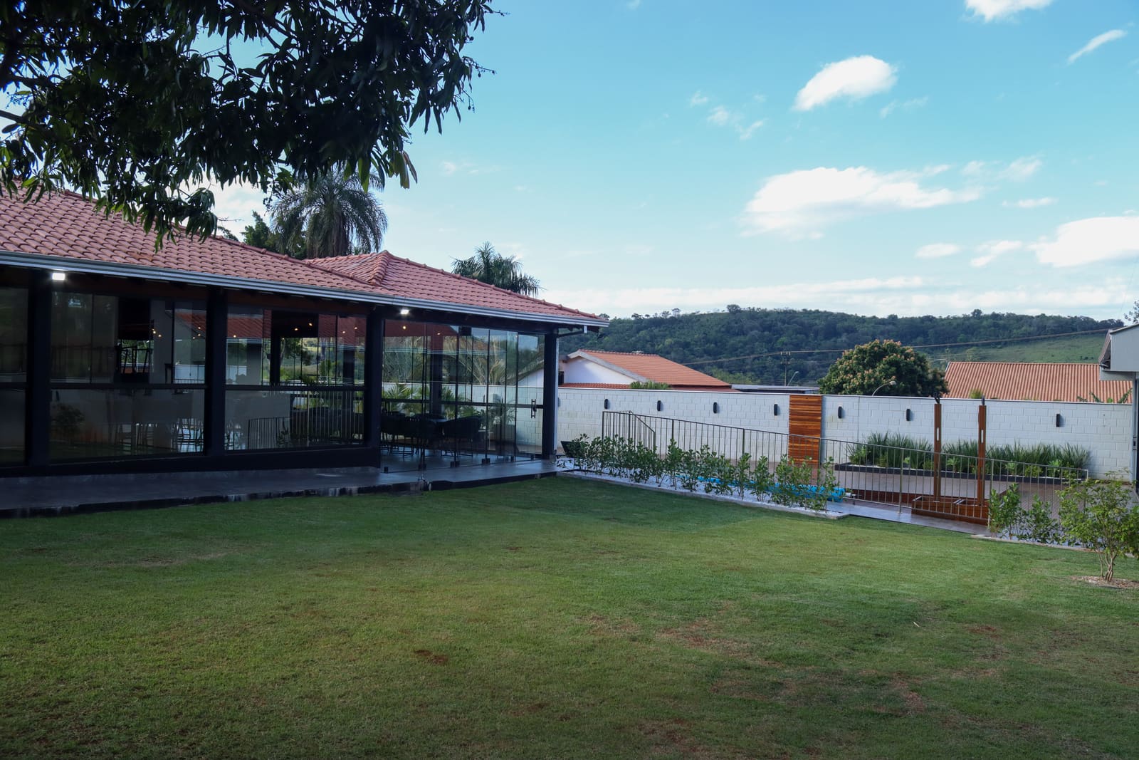 Gramado e salão