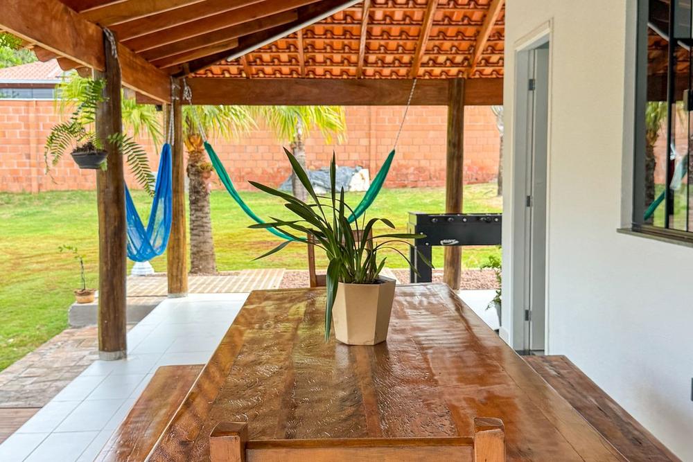 Recanto Sonho Meu: varanda e área verde